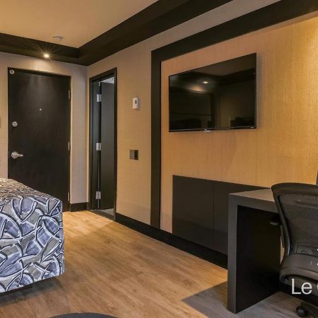 Hotel Le Chablis Cadillac Montreal Exterior foto