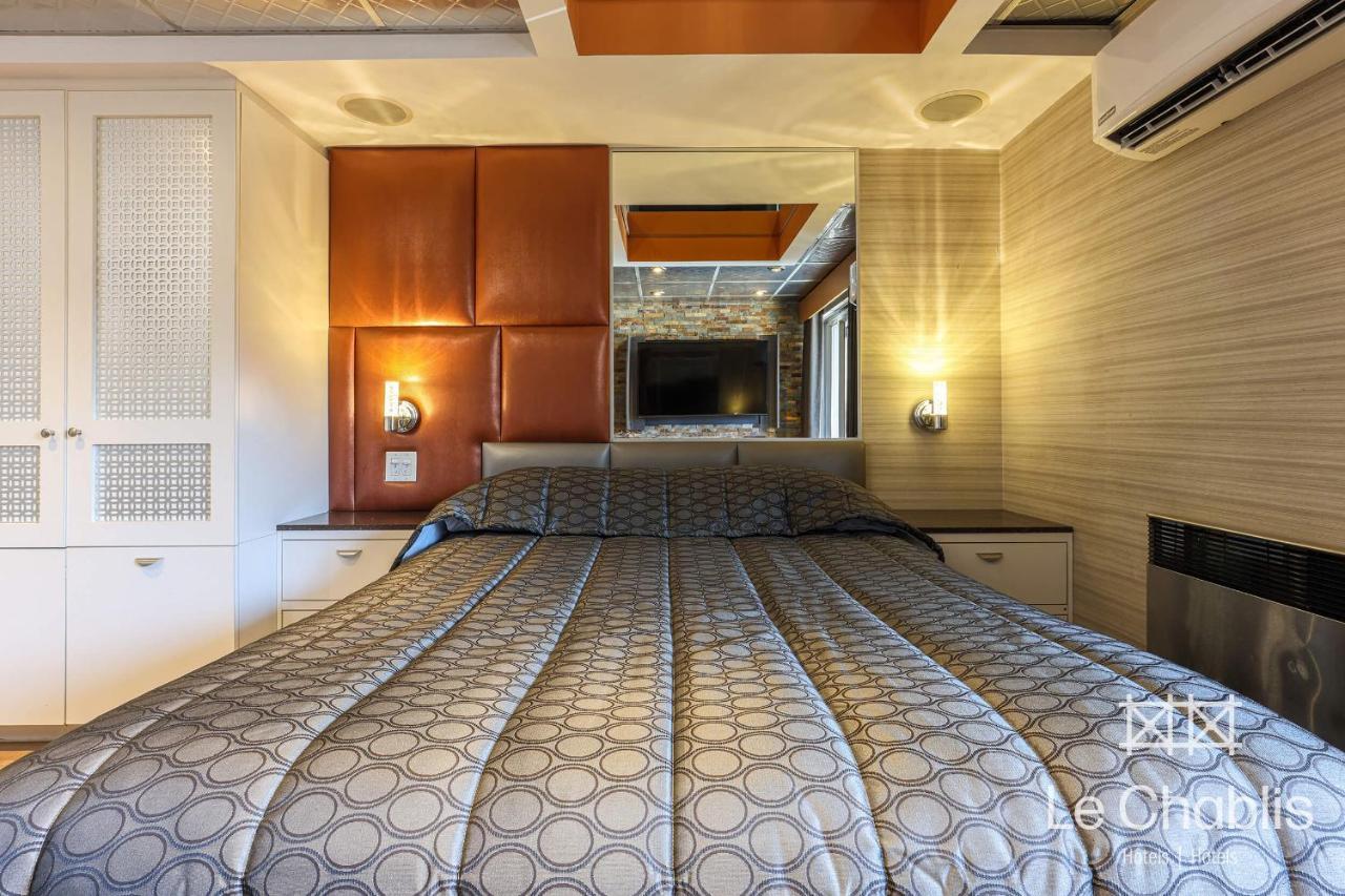 Hotel Le Chablis Cadillac Montreal Exterior foto